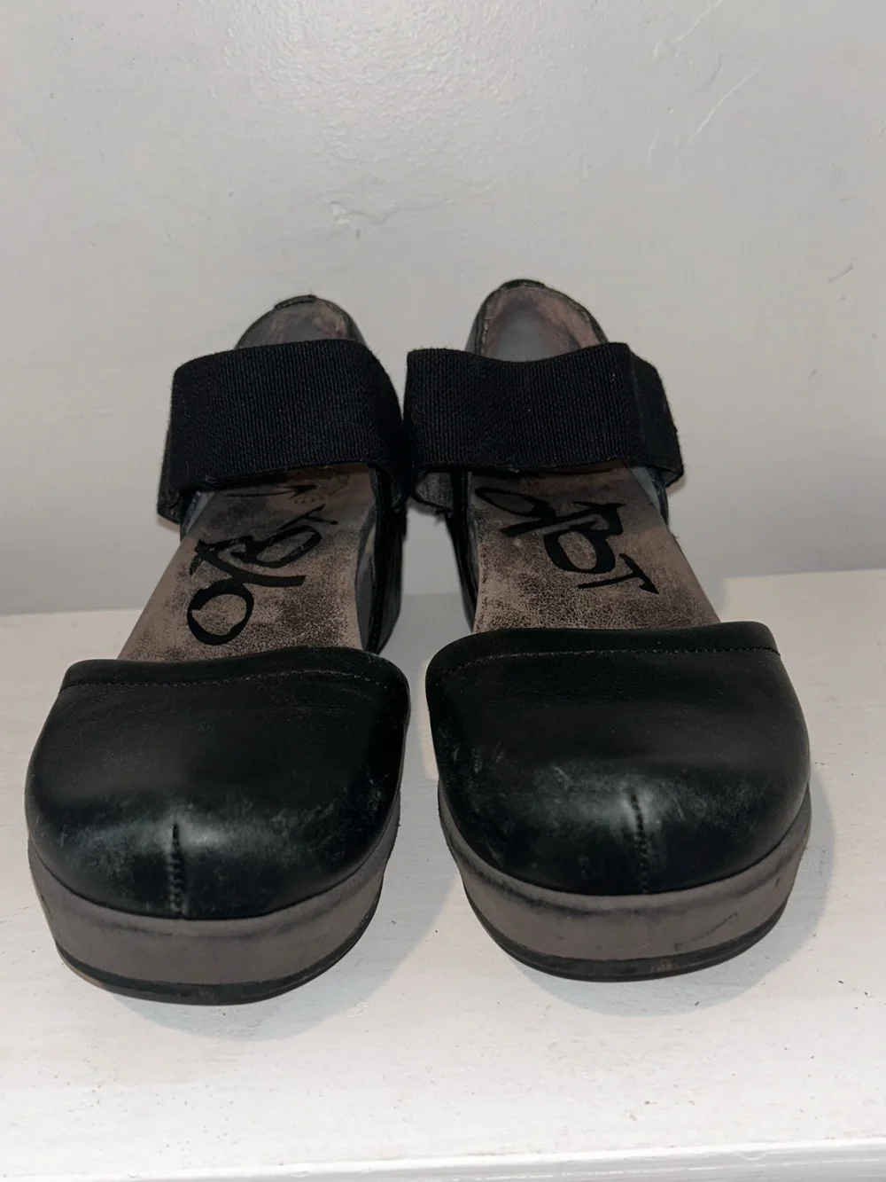 OTBT Black Platform Mary Jane Heels with Elastic Strap